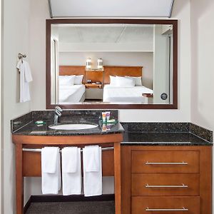 Upper Floors King Room